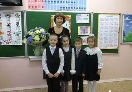 Фотография книги "Алфавит. Печатные и рукописные буквы русского алфавита. Демонстрационная таблица для начальной школы"