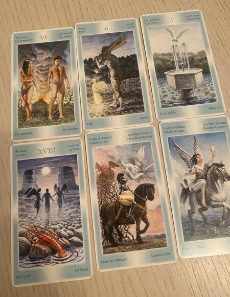 Фотография книги "Джордано Берти: Таро Ангелов Хранителей (карты)"