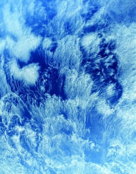 Фотография книги "Претор-Пинней: Занимательное облаковедение. Учебник любителя облаков"