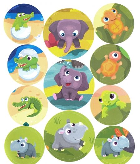 Фотография книги "Разумовская: Африка. Книжка с наклейками"