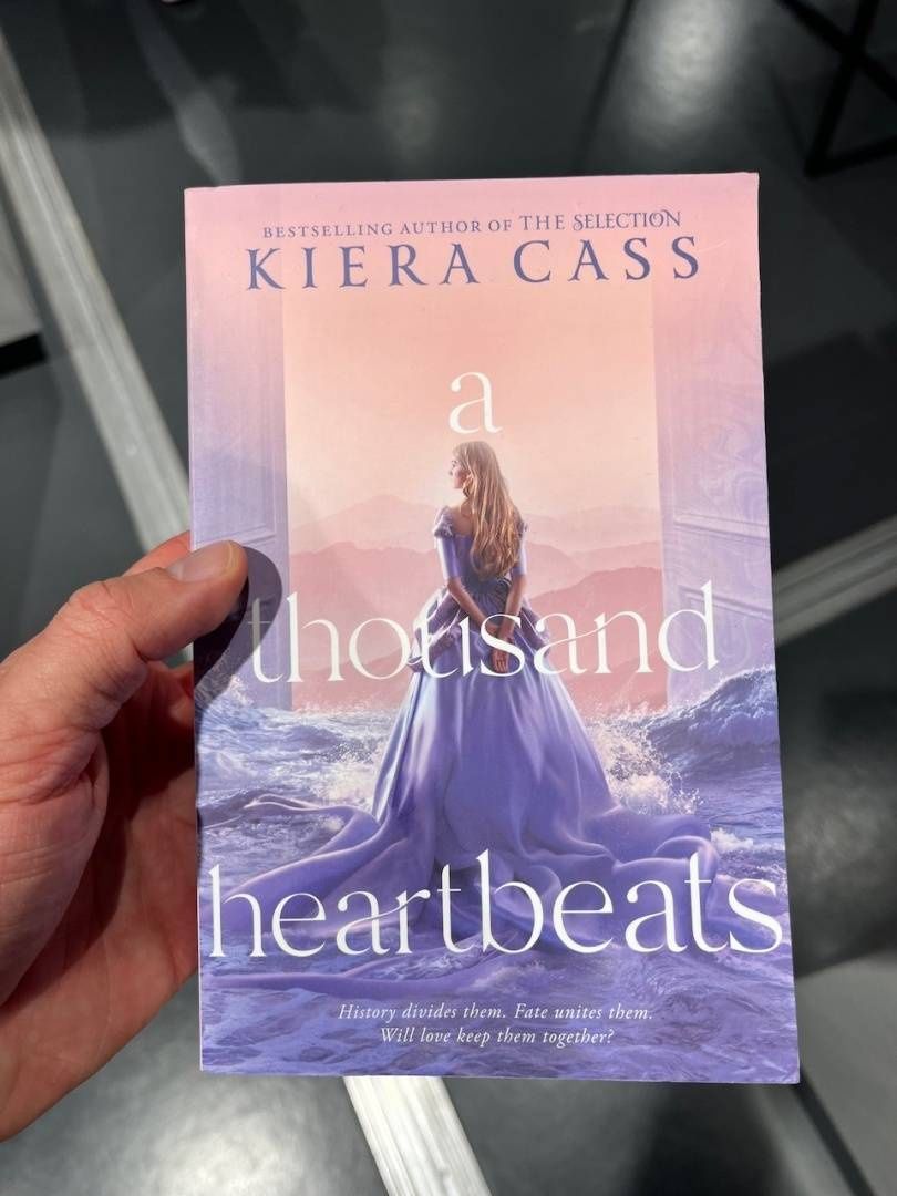 Kiera Cass: A Thousand Heartbeats