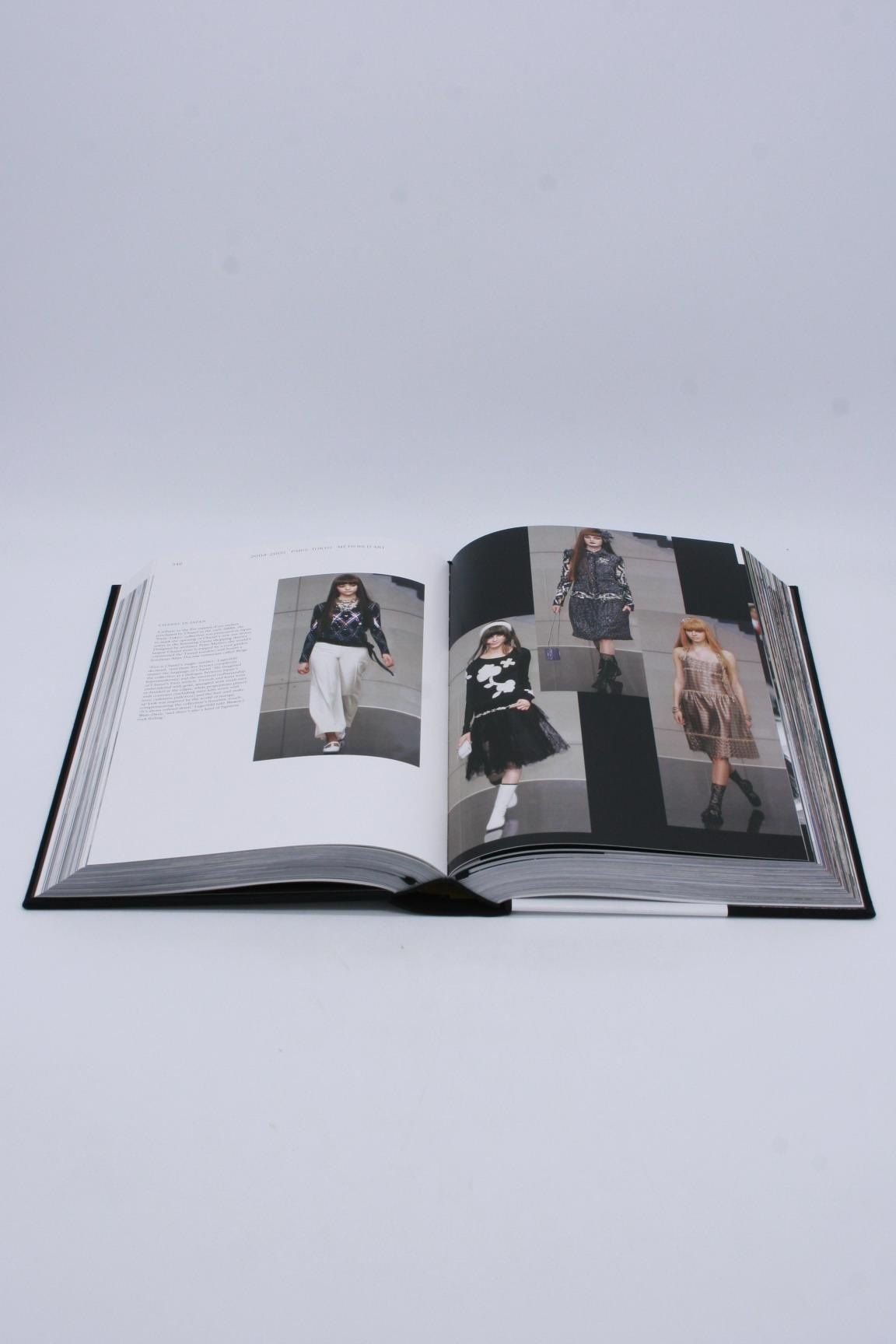 Patrick Maures: Chanel Catwalk: The Complete Collections