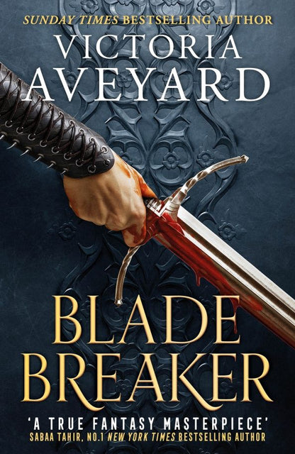 Victoria Aveyard: Blade Breaker