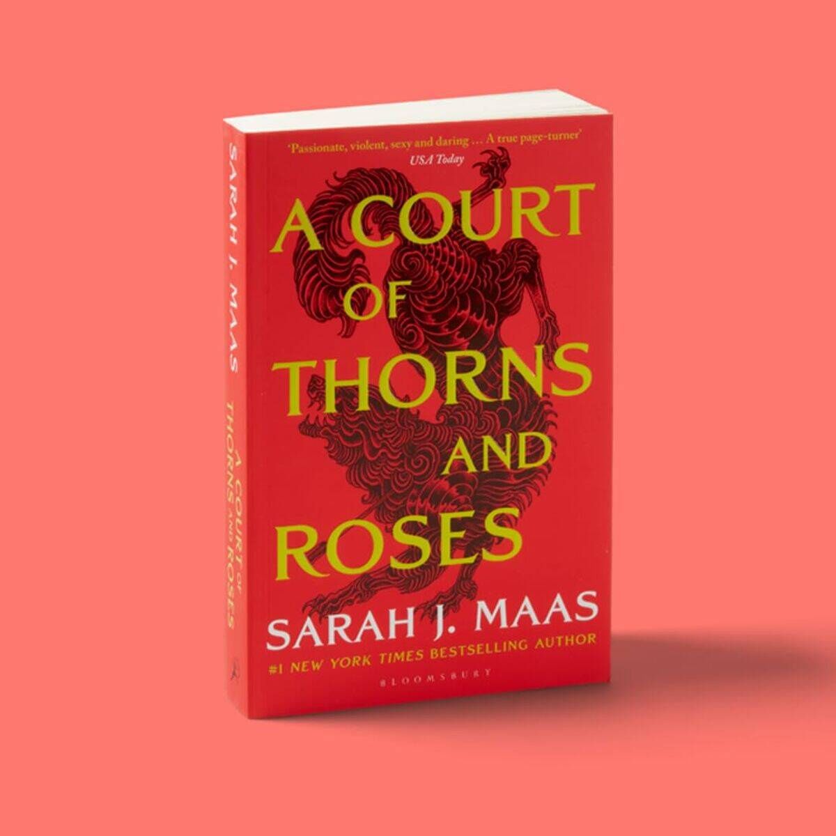 Сара Маас: A Court of Thorns and Roses Sarah J. Maas Королевство шипов и роз Сара Дж Маас / Книги на английском языке