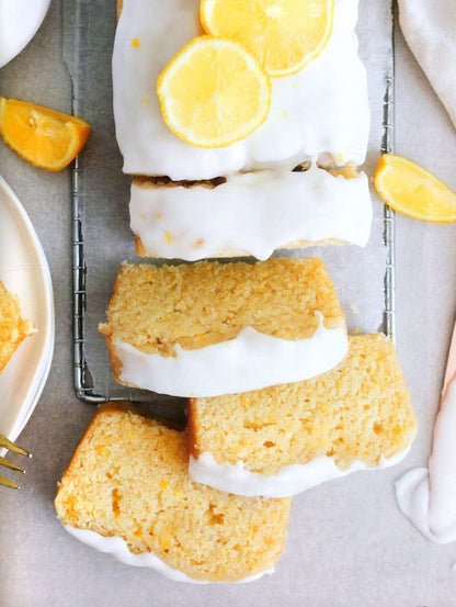 Holly Jade: Little Book of Vegan Bakes. Irresistible plant-based cakes and treats