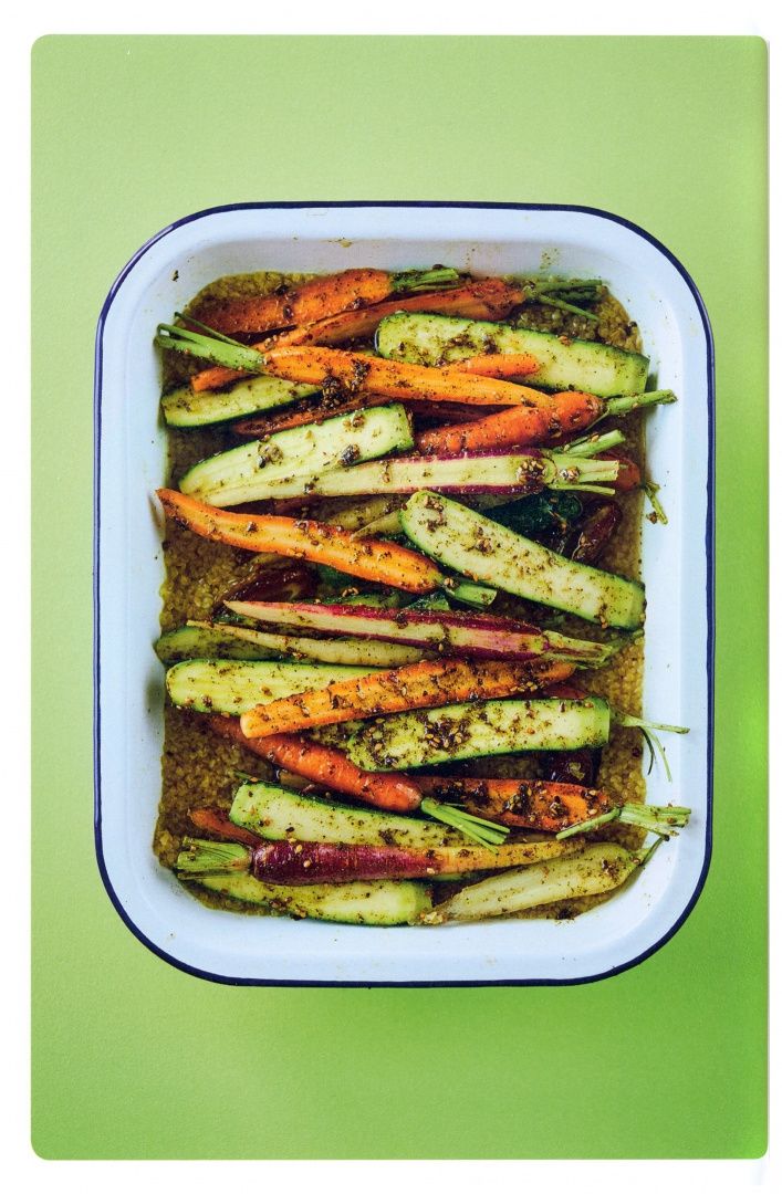 Rukmini Iyer: The Roasting Tin. Around the World. Global One Dish Dinners