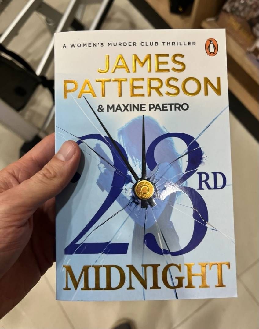 Maxine Paetro: 23rd Midnight