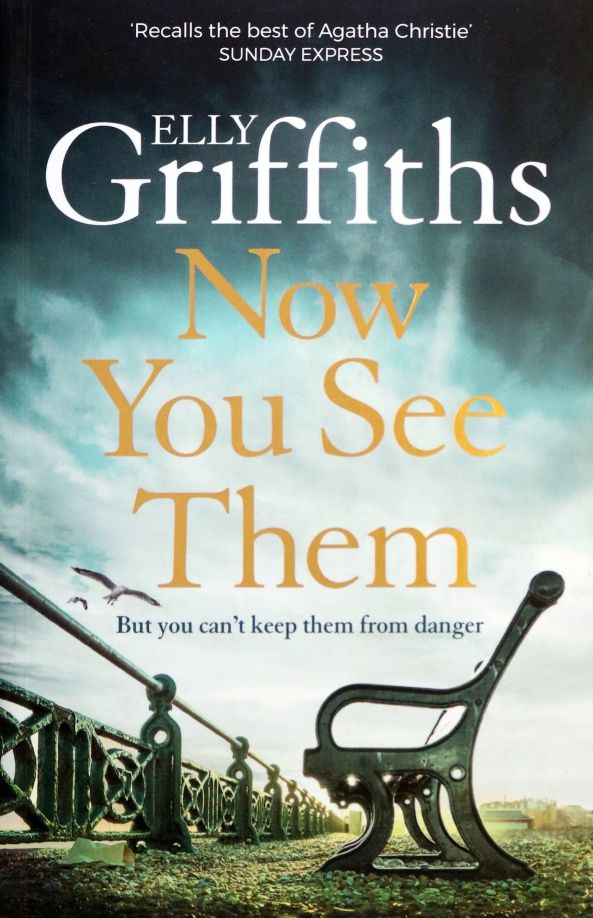 Elly Griffiths: Brighton Mysteries