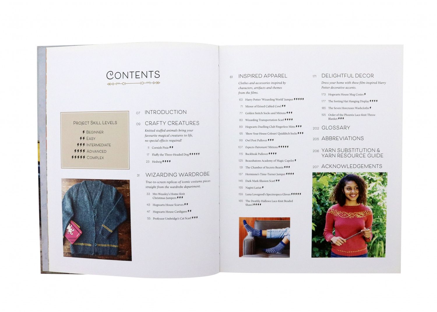 Tanis Gray: Harry Potter Knitting Magic. The official Harry Potter knitting pattern book