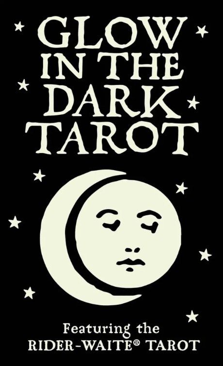 Обложка книги "Артур Эдвард: GLOW IN THE DARK TAROT (78 карт+инструкция)"