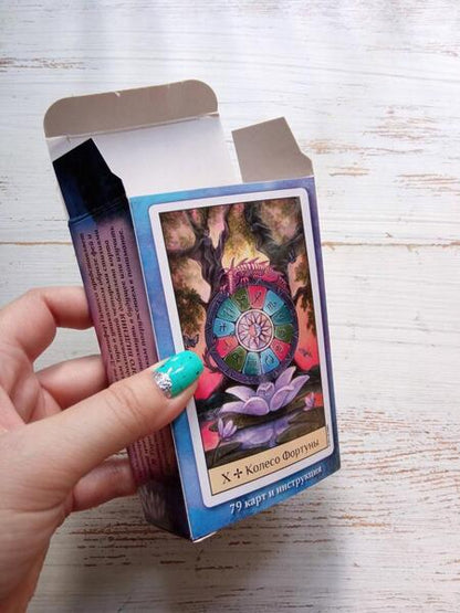 Фотография книги "Дженнифер Галассо: Таро Кристального Видения. 78 карт + инструкция"