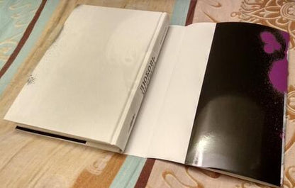 Фотография книги "Дзюндзи Ито: Любовь мертвеца"