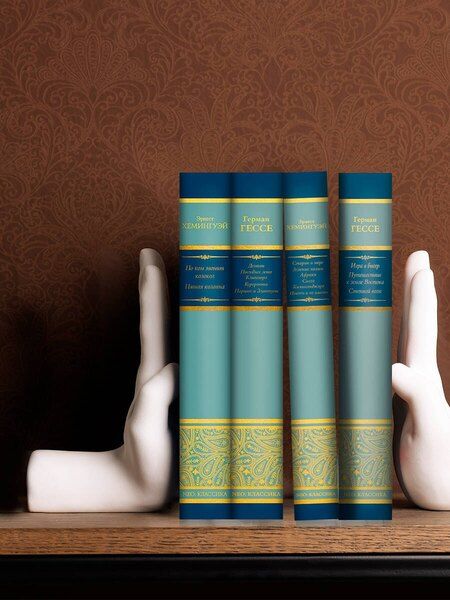 Фотография книги "Эрнест Миллер: По ком звонит колокол. Старик и море (Комплект из 2-х книг)"