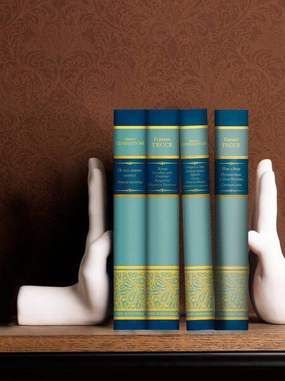 Фотография книги "Эрнест Миллер: По ком звонит колокол. Старик и море (Комплект из 2-х книг)"