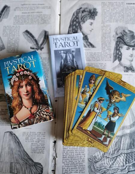 Фотография книги "Guillano Costa: Таро Мистическое (Руководство и карты)"