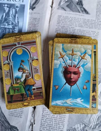 Фотография книги "Guillano Costa: Таро Мистическое (Руководство и карты)"