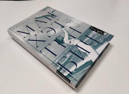 Фотография книги "Иган: Манхэттен-Бич"