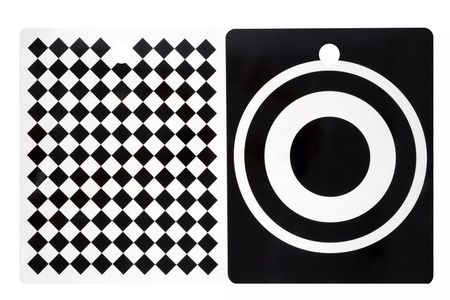 Фотография книги "Книжка-раскладушка. Развиваем зрение и внимание с рождения до 6 месяцев"