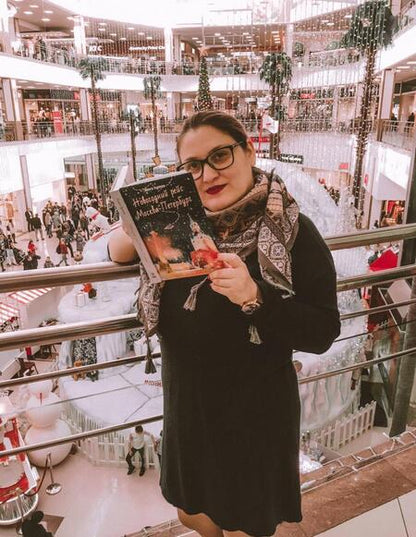 Фотография книги "Лунина: Новогодний рейс "Москва-Петербург""