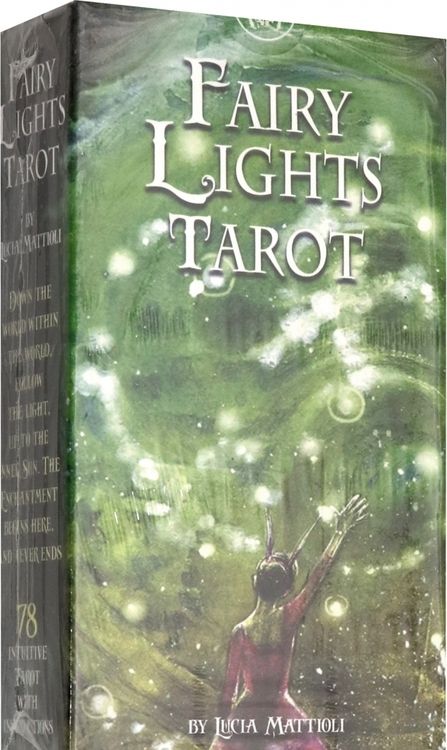 Фотография книги "Mattioli: Таро Сверкающих фей. 78 карт с инструкцией"