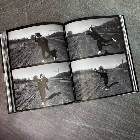 Фотография книги "Наташа Васильева-Халл: Виктор Цой и группа "Кино". Фотографии. Воспоминания"