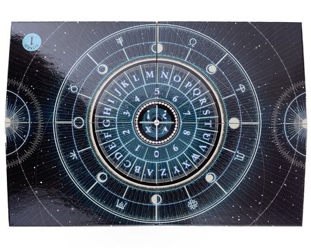 Фотография книги "Pendulum - Magic in Motion / Оракул Маятник - Магия в движении (маятник + двусторонняя приборная панель + книга)"