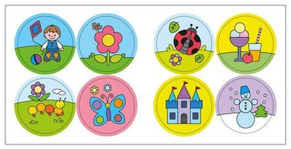 Фотография книги "Раскраска для малышей с наклейками. На прогулке"