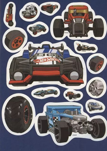 Фотография книги "Развивающая книжка с многоразовыми наклейками № МН 2001 "Hot Wheels. Самые  крутые трассы""