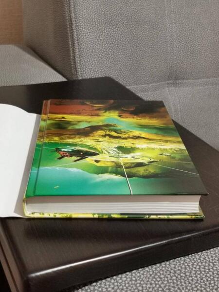 Фотография книги "Скальци: Разорванное пространство"