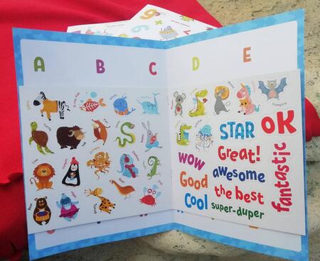 Фотография книги "Суперплакат. Английский алфавит. 36 многоразовых супернаклеек"