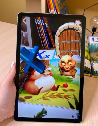 Фотография книги "Т. Свирид: Азбука. 33 буквы в дополненной реальности"