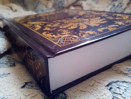 Фотография книги "Такаббир: Трон Знания. Книга 3"