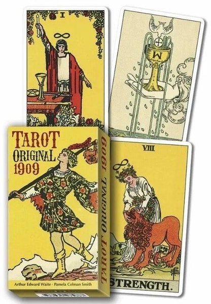 Фотография книги "Таро ОРИГИНАЛ 1909"