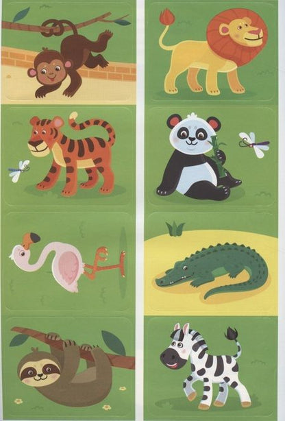 Фотография книги "Валерия Салтанова: Пойдем в зоопарк! 2+. Книжка с наклейками"