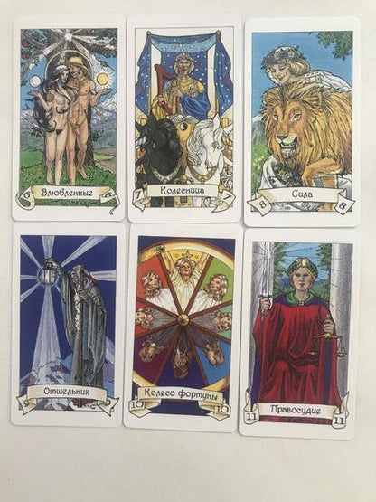 Фотография книги "Вуд, Шорт: Таро Робин Вуд. 78 карт + книга с комментариями"