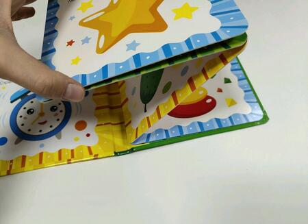 Фотография книги "Елена Субботина: Цвета и формы. Книжка-гармошка"