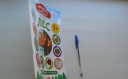 Фотография книги "Елена Ульева: Лес. Развивающая книжка с наклейками"