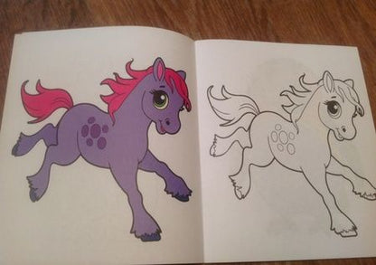 Фотография книги "Ежик. Простые рисунки, яркие образцы"