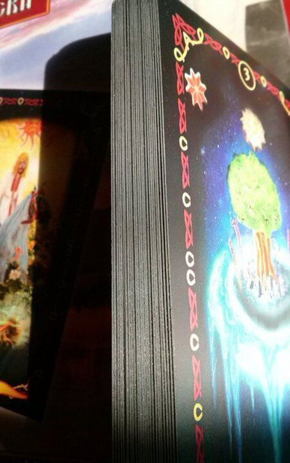 Фотография книги "Жанна Никовски: Славянский рунный оракул. Книга + 25 карт"